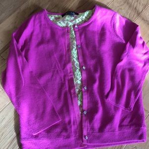 Beautiful cardigan! Size small